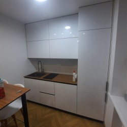 Небольшая кухня с фасадами из МДФ AGT A-151